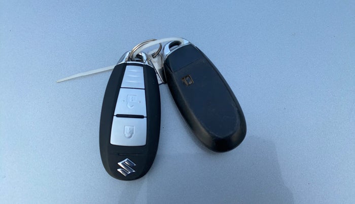 2018 Maruti Baleno ALPHA PETROL 1.2, Petrol, Manual, 51,557 km, Key Close Up