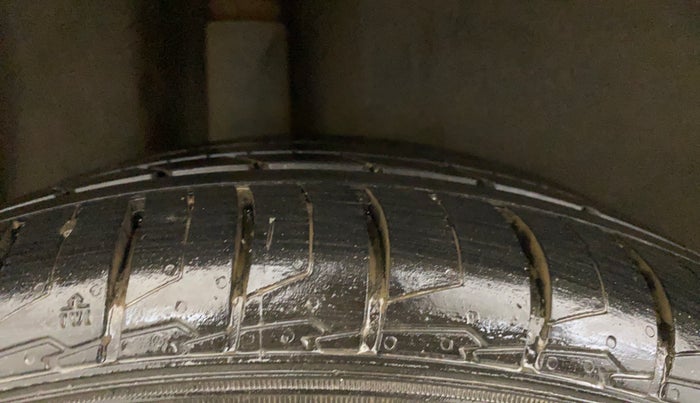 2017 Volkswagen Polo GT TSI AT, Petrol, Automatic, 73,687 km, Right Rear Tyre Tread