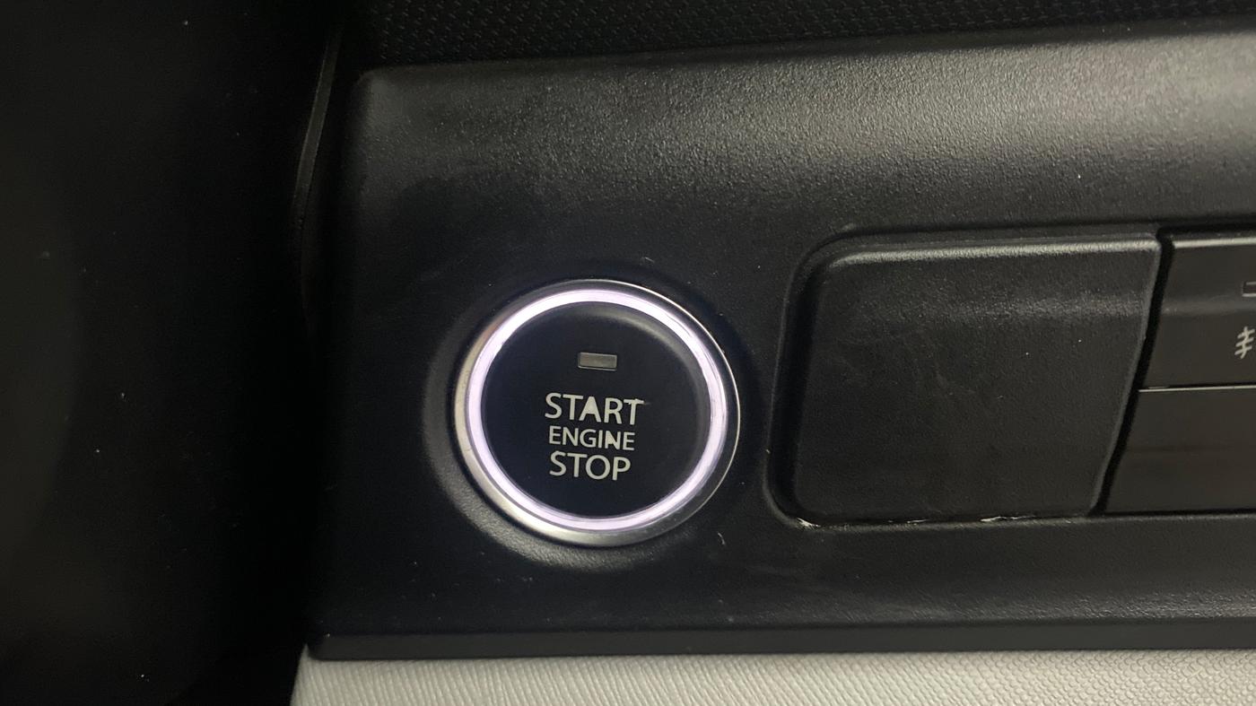 2020 Tata ALTROZ XZ PETROL, Petrol, Manual, 30,067 km, Keyless Start/ Stop Button