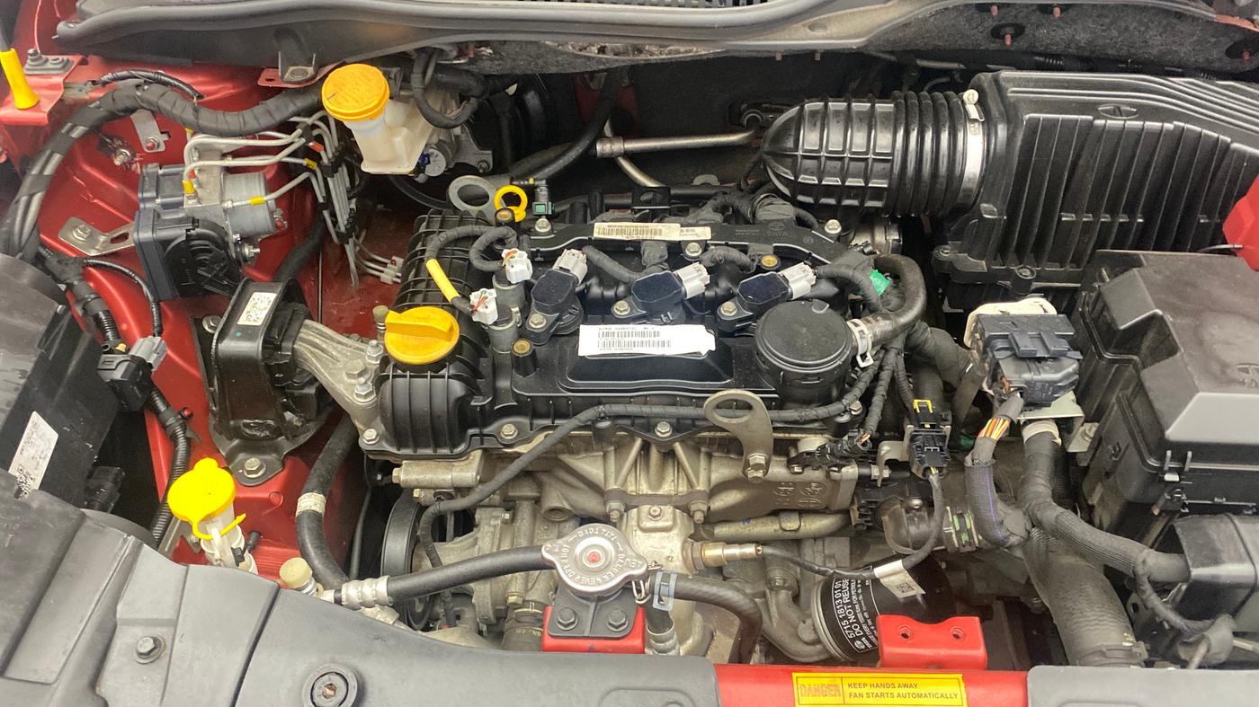 2020 Tata ALTROZ XZ PETROL, Petrol, Manual, 30,067 km, Engine View - Right