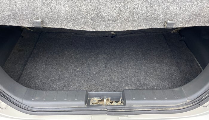 2017 Maruti Alto 800 VXI, Petrol, Manual, 32,571 km, Boot Inside