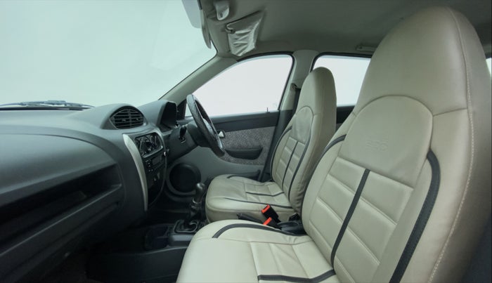 2017 Maruti Alto 800 VXI, Petrol, Manual, 32,571 km, Right Side Front Door Cabin