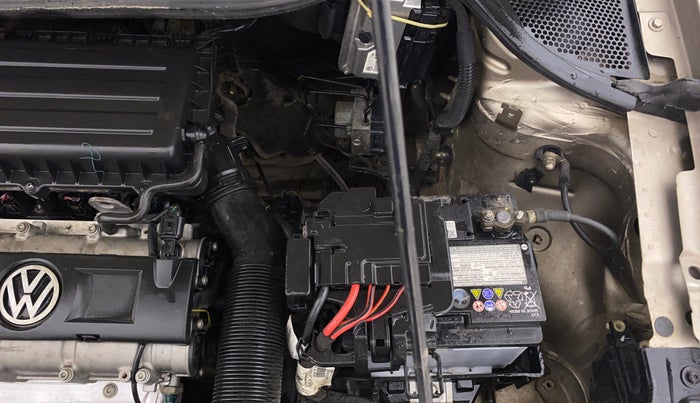 2016 Volkswagen Vento COMFORTLINE 1.6, Petrol, Manual, 57,055 km, Engine View - Left