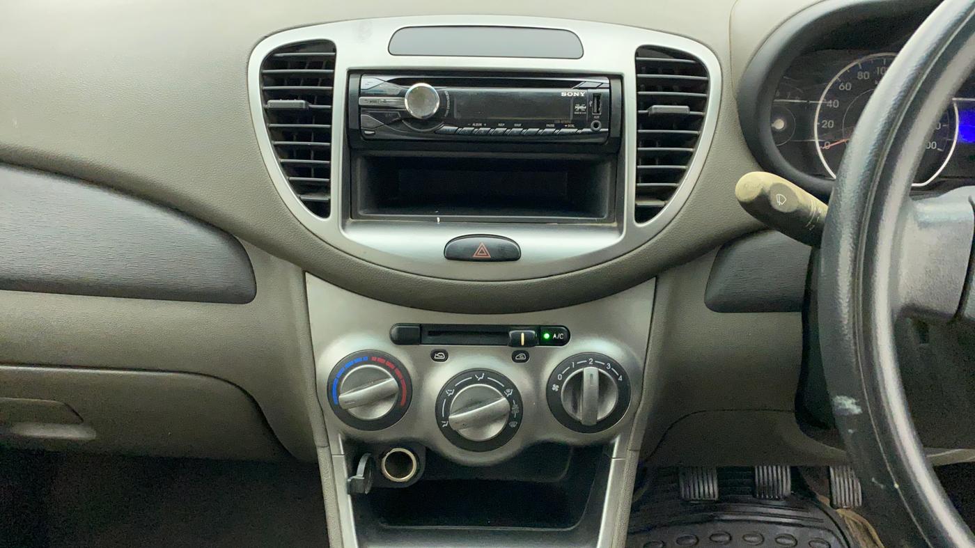 2011 Hyundai i10 MAGNA 1.2, Petrol, Manual, 49,759 km, Air Conditioner
