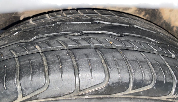 2017 Hyundai Creta SX PLUS 1.6 PETROL, Petrol, Manual, 85,967 km, Right Rear Tyre Tread