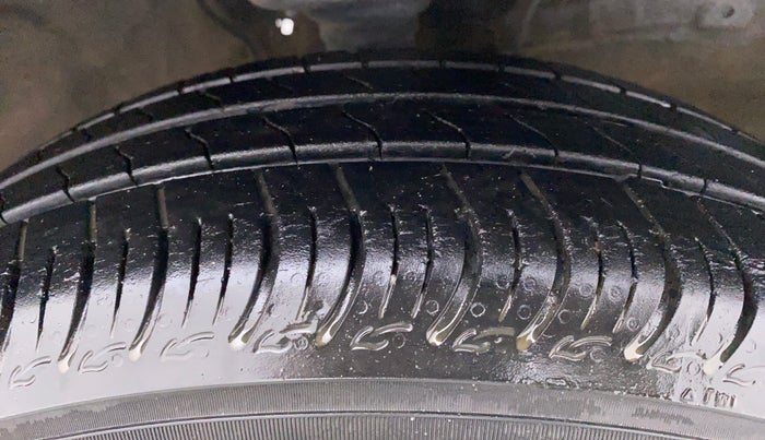 2020 Maruti S PRESSO VXI PLUS, Petrol, Manual, 25,899 km, Right Front Tyre Tread
