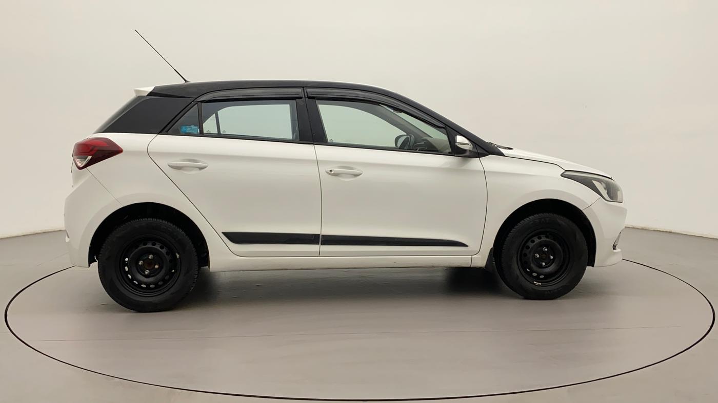 2015 Hyundai Elite i20 SPORTZ 1.2, Petrol, Manual, 32,967 km, Right Side View