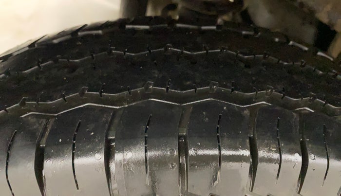 2025 Maruti Eeco 5 STR AC, Petrol, Manual, 2,448 km, Right Rear Tyre Tread