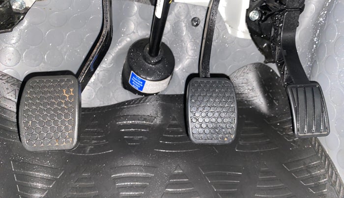 2025 Maruti Eeco 5 STR AC, Petrol, Manual, 2,448 km, Pedals