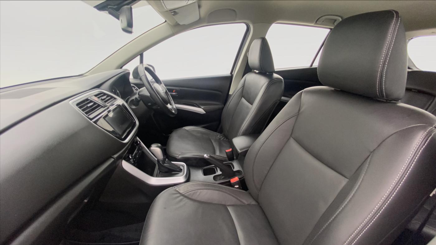 2021 Maruti S Cross ALPHA AT SMART HYBRID, Petrol, Automatic, 10,781 km, Right Side Front Door Cabin