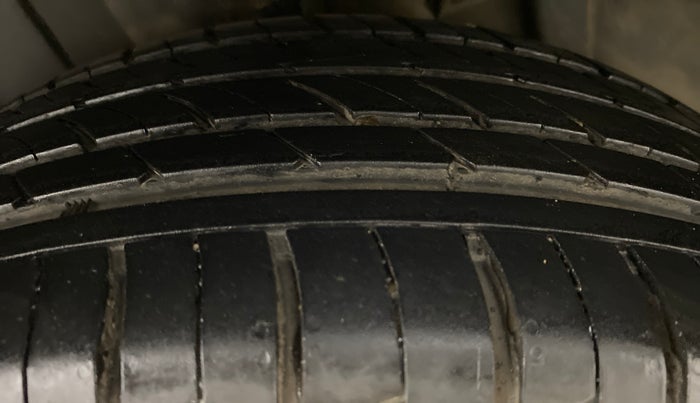 2021 Maruti S Cross ALPHA AT SMART HYBRID, Petrol, Automatic, 10,781 km, Left Rear Tyre Tread