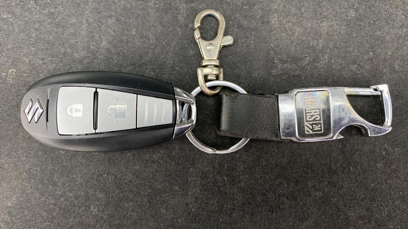 2021 Maruti S Cross ALPHA AT SMART HYBRID, Petrol, Automatic, 10,781 km, Key Close Up