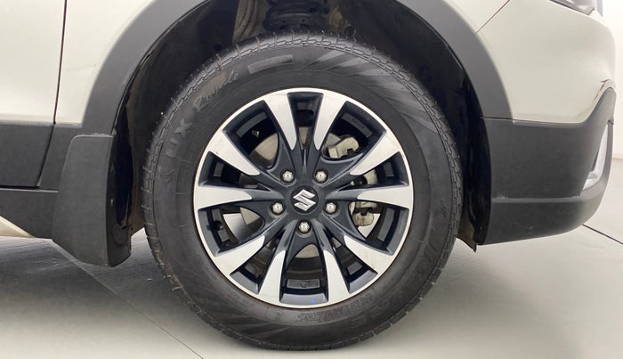 2021 Maruti S Cross ALPHA AT SMART HYBRID, Petrol, Automatic, 10,781 km, Right Front Wheel
