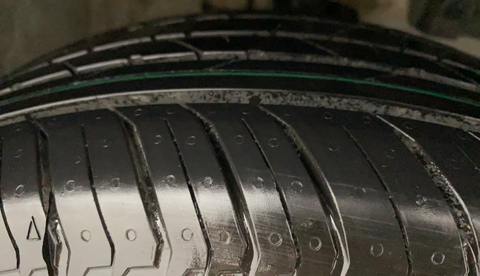 2016 Honda BR-V 1.5L I-VTEC S, Petrol, Manual, 96,456 km, Right Front Tyre Tread