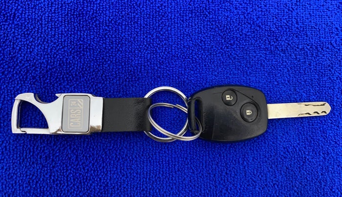 2016 Honda BR-V 1.5L I-VTEC S, Petrol, Manual, 96,456 km, Key Close Up