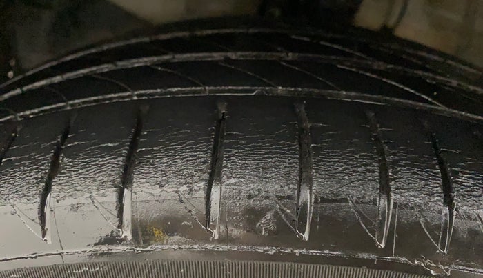 2016 Honda BR-V 1.5L I-VTEC S, Petrol, Manual, 96,456 km, Left Rear Tyre Tread