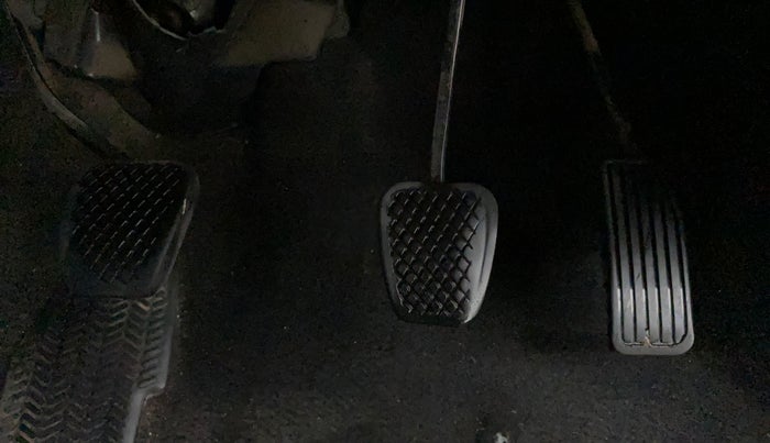 2016 Honda BR-V 1.5L I-VTEC S, Petrol, Manual, 96,456 km, Pedals