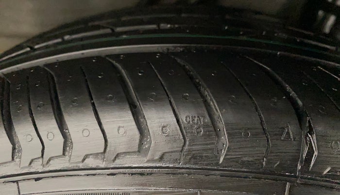 2016 Honda BR-V 1.5L I-VTEC S, Petrol, Manual, 96,456 km, Left Front Tyre Tread