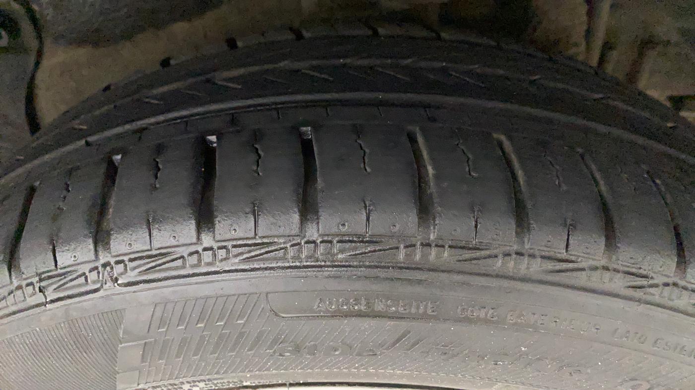 2016 Tata Zest XT PETROL, Petrol, Manual, 82,161 km, Left Rear Tyre Tread