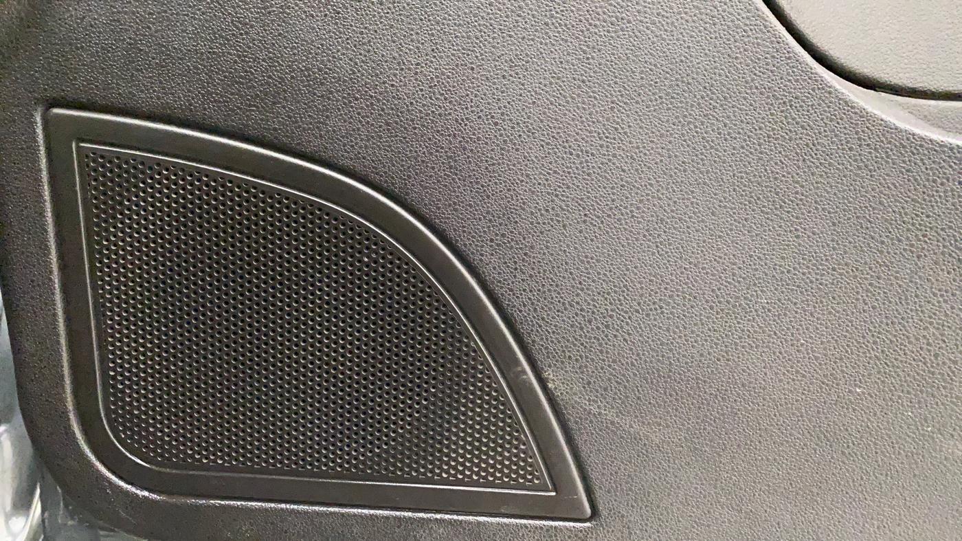 2016 Tata Zest XT PETROL, Petrol, Manual, 82,161 km, Speaker
