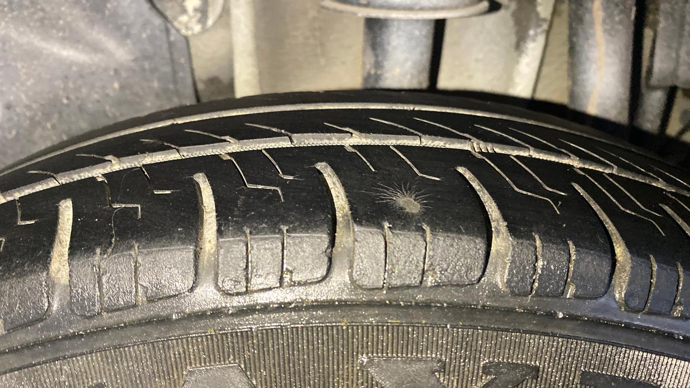 2016 Tata Tiago XZ PETROL, Petrol, Manual, 68,382 km, Left Rear Tyre Tread