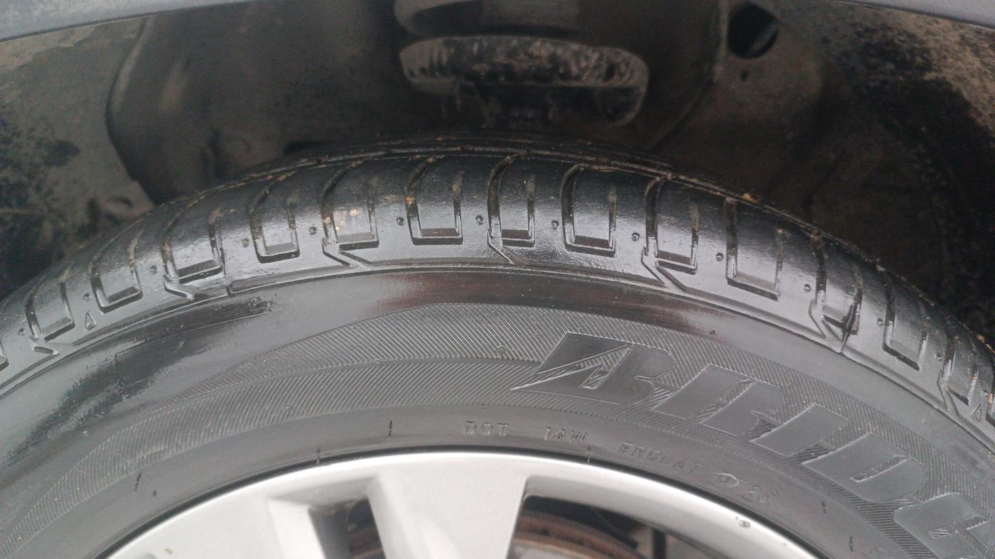 2021 KIA SELTOS HTX PLUS AT1.5 DIESEL, Diesel, Automatic, 1,17,539 km, Left Front Tyre Tread