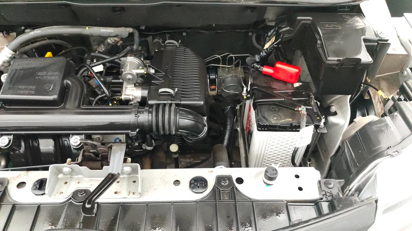 2024 Renault TRIBER RXZ, Petrol, Manual, 5,231 km, Engine View - Left