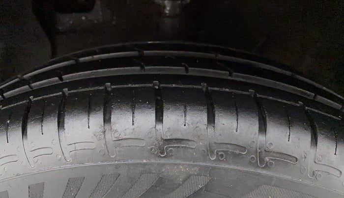 2019 Hyundai GRAND I10 NIOS MAGNA AMT 1.2 KAPPA VTVT, Petrol, Automatic, 57,563 km, Left Front Tyre Tread