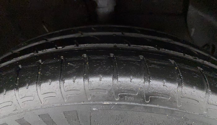 2019 Hyundai GRAND I10 NIOS MAGNA AMT 1.2 KAPPA VTVT, Petrol, Automatic, 57,563 km, Right Front Tyre Tread