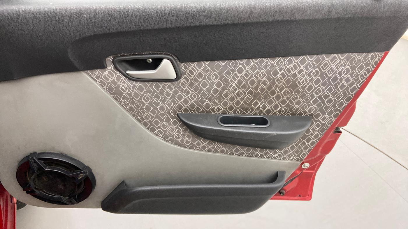 2018 Maruti Alto 800 LXI O, Petrol, Manual, 52,827 km, Driver Side Door Panels Control