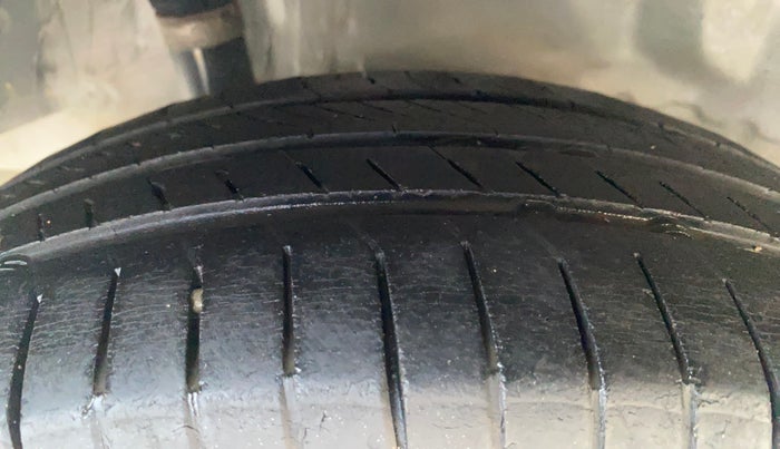 2014 Honda Amaze 1.2L I-VTEC E, Petrol, Manual, 64,013 km, Right Rear Tyre Tread