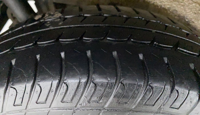 2017 Maruti Wagon R 1.0 VXI, Petrol, Manual, 25,082 km, Right Rear Tyre Tread