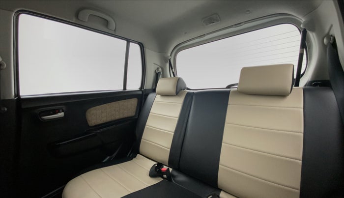 2017 Maruti Wagon R 1.0 VXI, Petrol, Manual, 25,082 km, Right Side Rear Door Cabin
