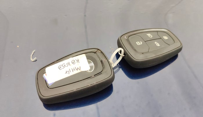 2022 Tata Safari XZA PLUS, Diesel, Automatic, 58,780 km, Key Close Up