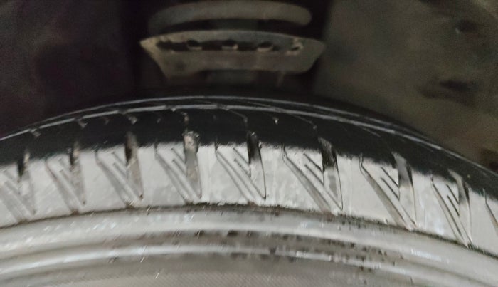 2022 Tata Safari XZA PLUS, Diesel, Automatic, 58,780 km, Right Front Tyre Tread