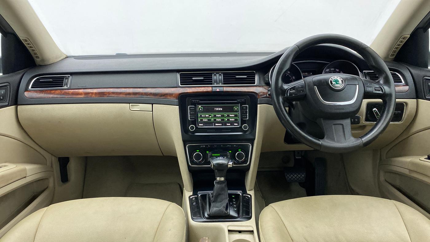 2010 Skoda Superb ELEGANCE 1.8 TSI AT, Petrol, Automatic, 77,287 km, Dashboard