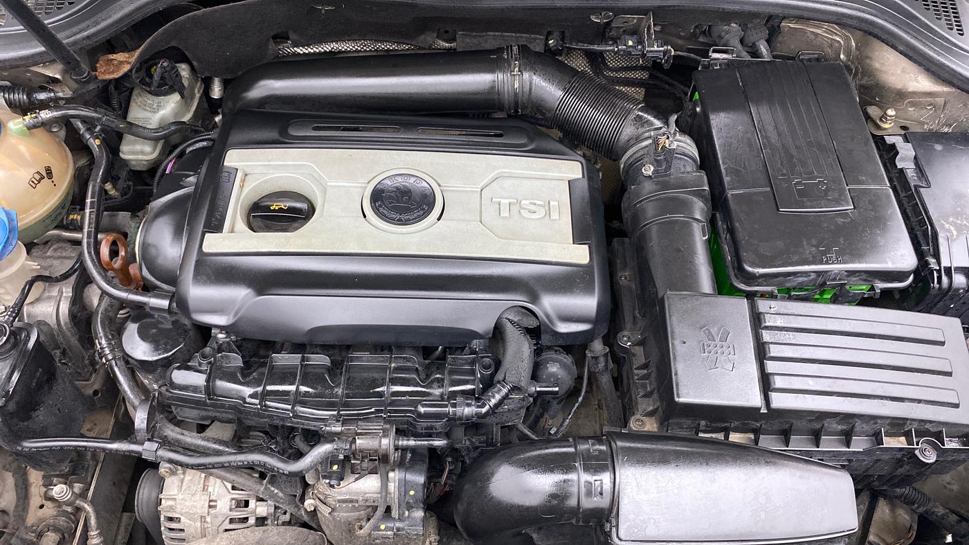 2010 Skoda Superb ELEGANCE 1.8 TSI AT, Petrol, Automatic, 77,287 km, Open Bonet
