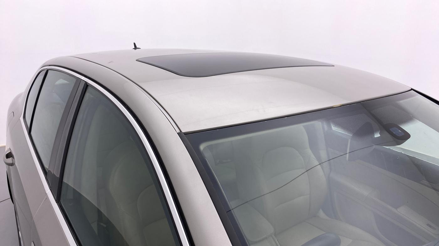 2010 Skoda Superb ELEGANCE 1.8 TSI AT, Petrol, Automatic, 77,287 km, Roof