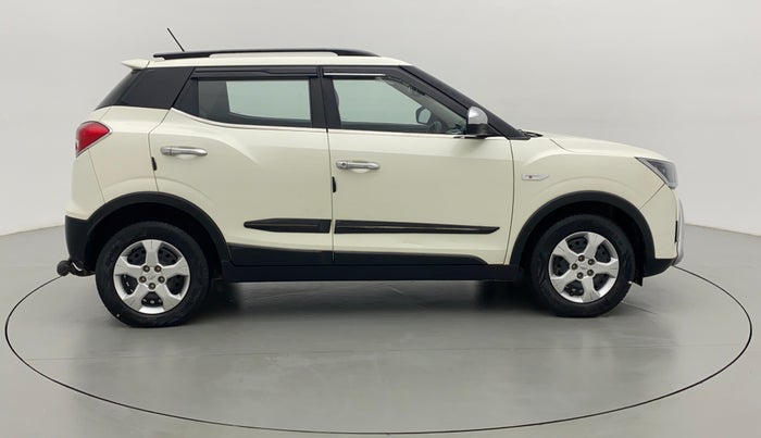2020 Mahindra XUV300 1.2 W6 MT, Petrol, Manual, 30,356 km, Right Side View