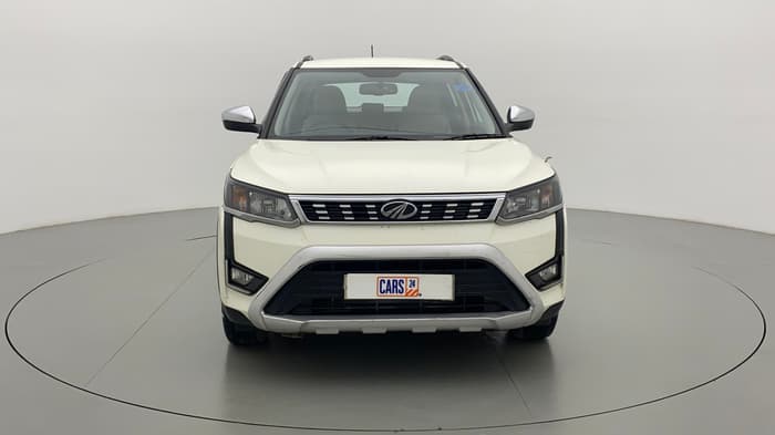 2020 Mahindra XUV300 1.2 W6 MT, Petrol, Manual, 30,356 km, Front