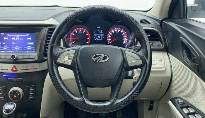 2020 Mahindra XUV300 1.2 W6 MT, Petrol, Manual, 30,356 km, Steering Wheel Close Up