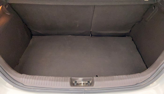 2011 Hyundai i20 ASTA 1.2, Petrol, Manual, 91,671 km, Boot Inside