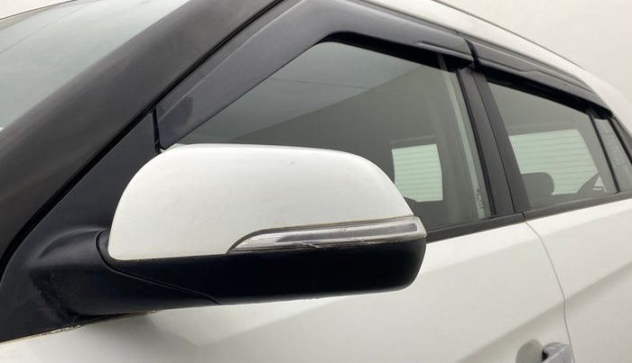 2019 Hyundai Creta SX AT 1.6 DIESEL, Diesel, Automatic, 81,128 km, Left rear-view mirror - Indicator light has minor damage
