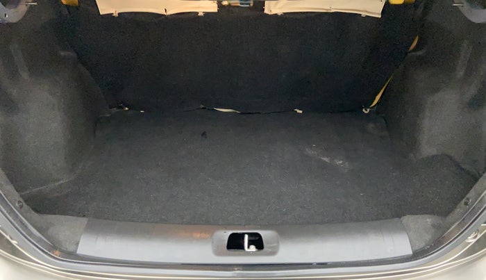 2015 Maruti Swift Dzire ZDI, Diesel, Manual, 13,467 km, Boot Inside