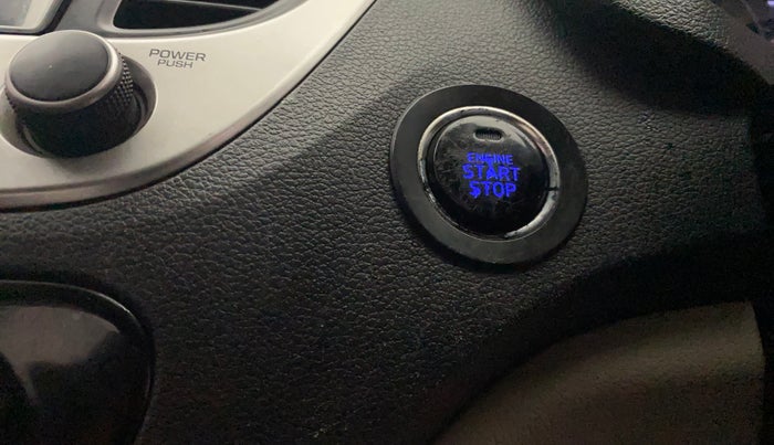 2018 Hyundai Verna 1.6 VTVT SX, Petrol, Manual, 58,349 km, Keyless Start/ Stop Button