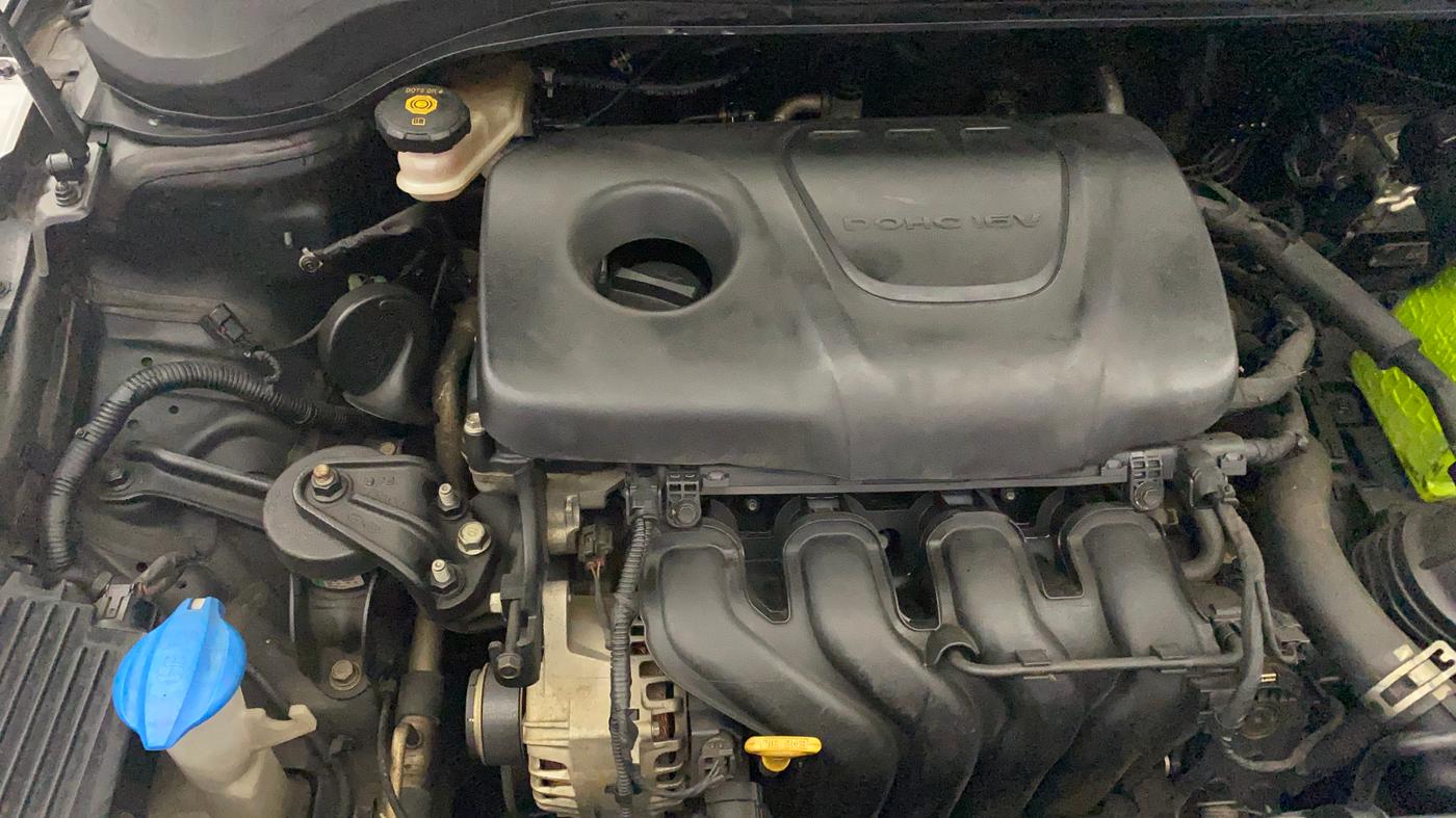 2018 Hyundai Verna 1.6 VTVT SX, Petrol, Manual, 58,400 km, Engine View - Right