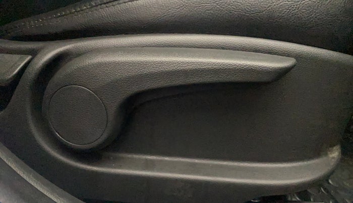 2018 Hyundai Verna 1.6 VTVT SX, Petrol, Manual, 58,349 km, Driver Side Adjustment Panel