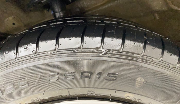 2019 Maruti Ciaz SIGMA 1.5 SHVS MT  PETROL, Petrol, Manual, 21,963 km, Left Front Tyre Tread