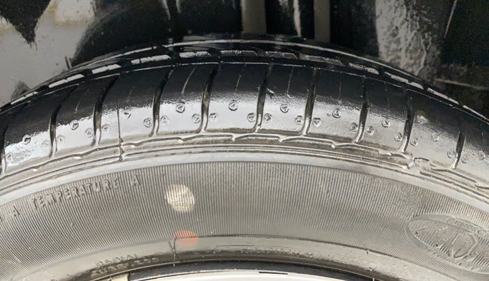 2019 Maruti Ciaz SIGMA 1.5 SHVS MT  PETROL, Petrol, Manual, 21,963 km, Left Rear Tyre Tread