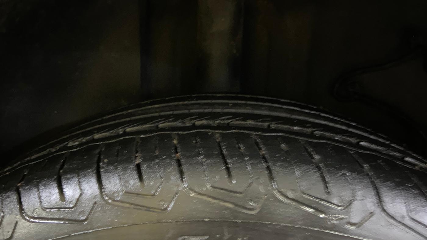 2022 Tata ALTROZ XZ PETROL, Petrol, Manual, 75,069 km, Right Rear Tyre Tread